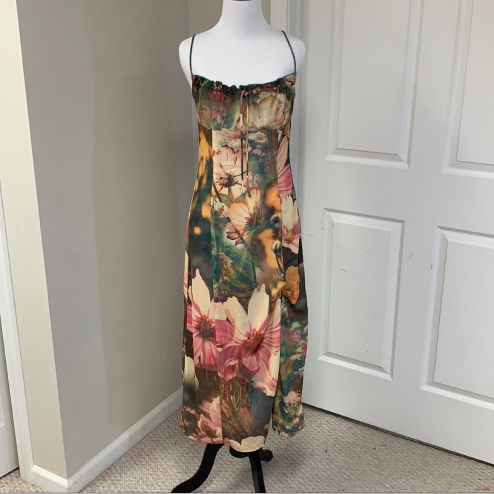 Urban Outfitters strappy dress. Adorable. Size M. Worn once. Great condition